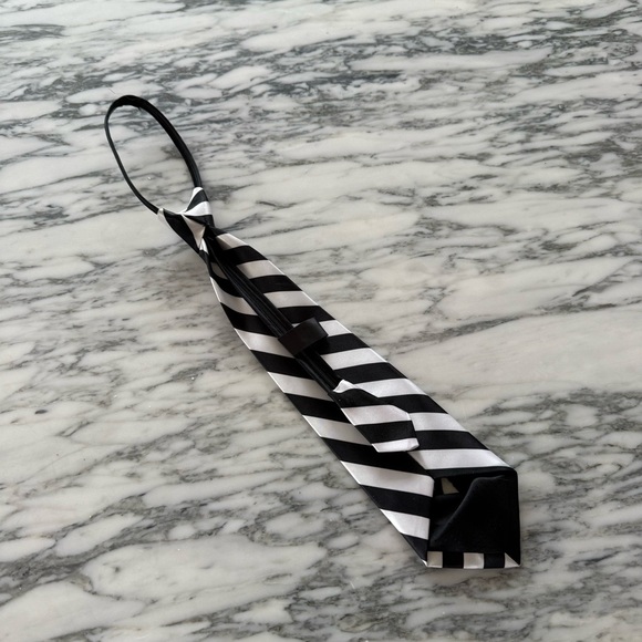 NEW Adjustable Zipper Tie for Women - Picture 4 of 6